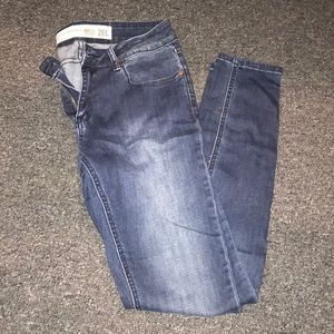 Brand new never worn jeans!!!